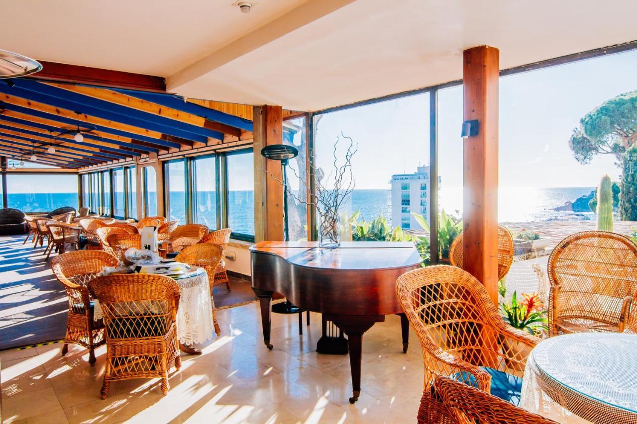 Hotel Roger De Flor By Seleqtta 4*
