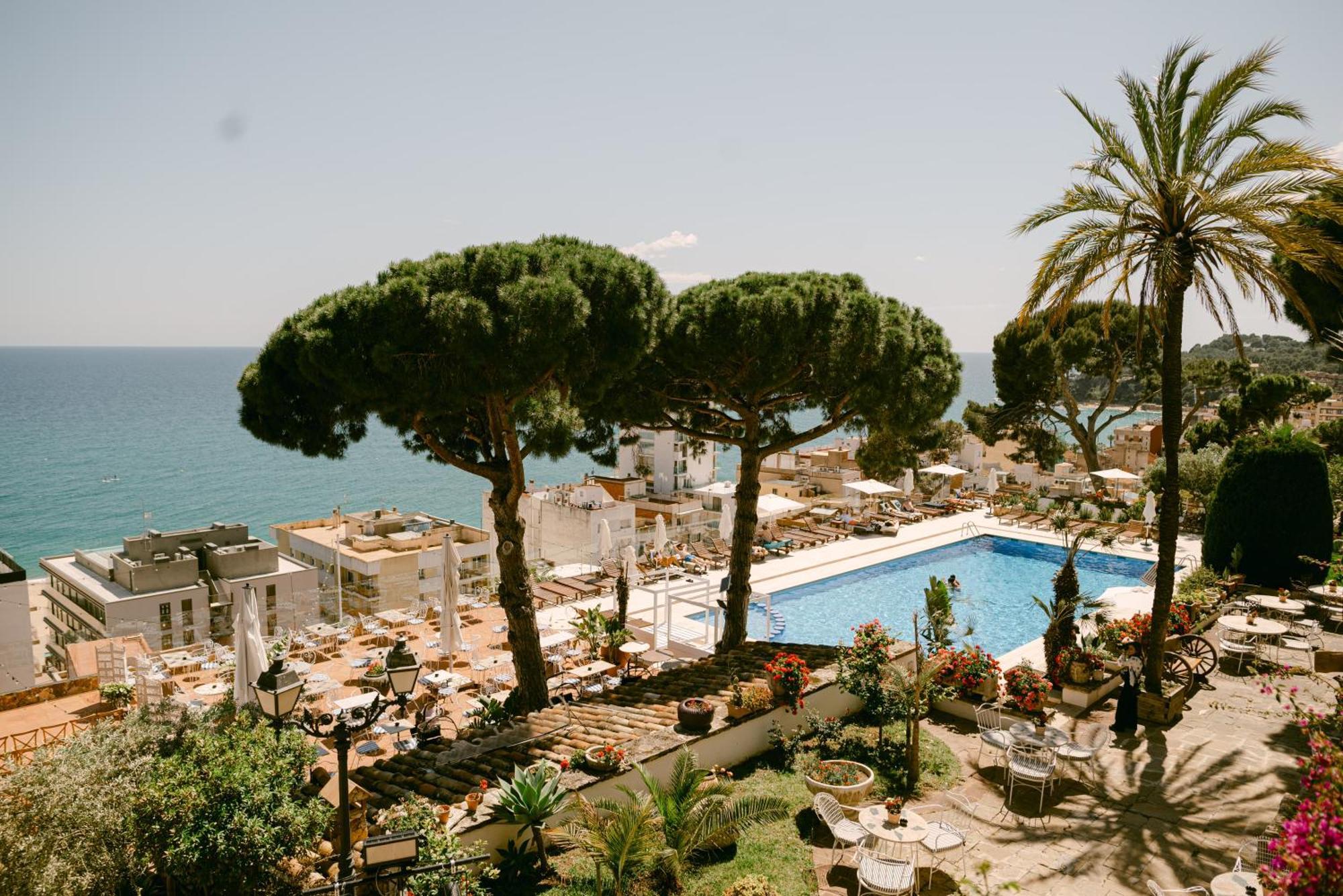 Hotel Roger De Flor By Seleqtta 4*