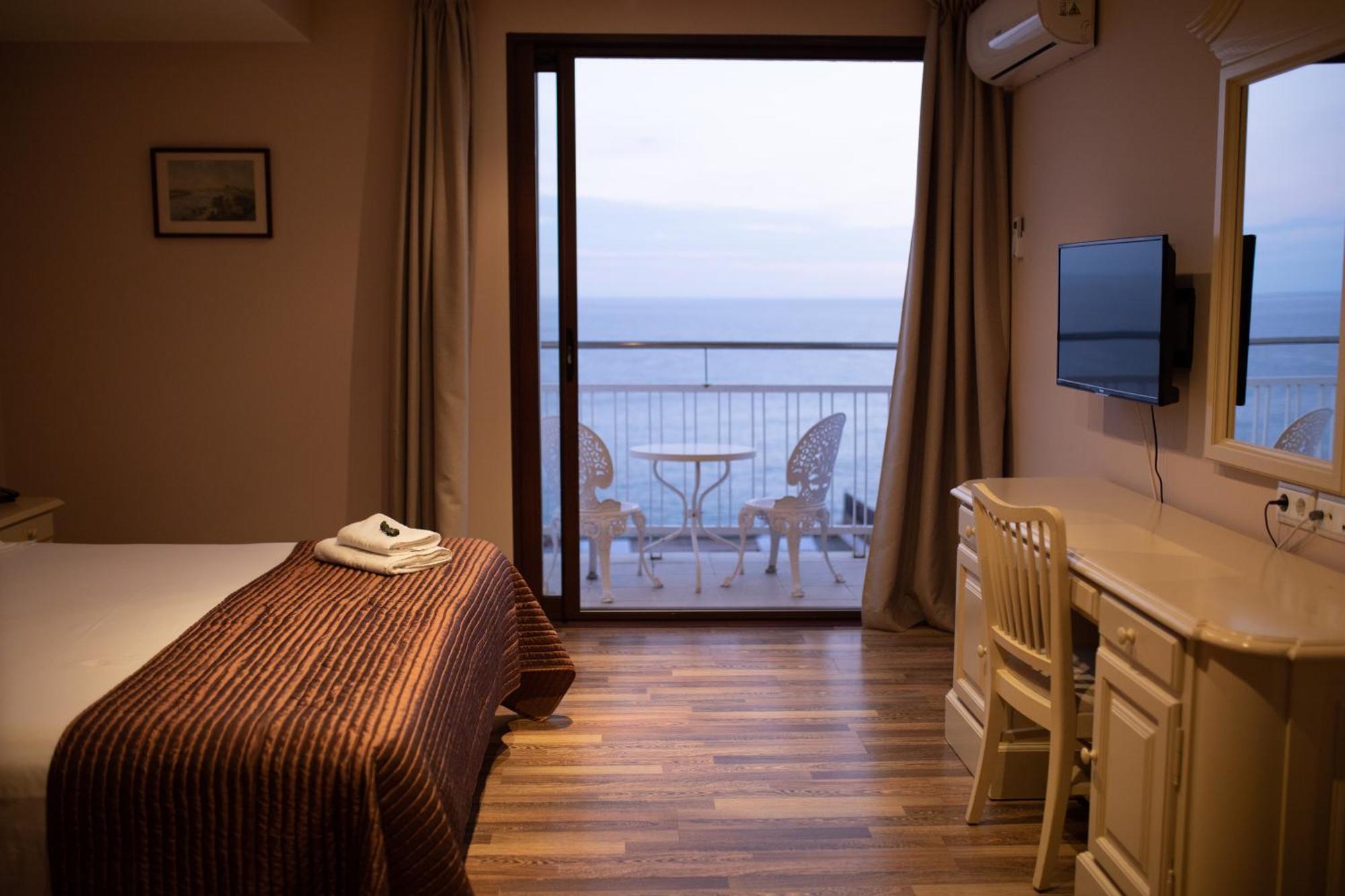 Roger De Flor By Seleqtta Hotel Lloret de Mar